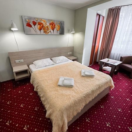 Apartments Deluxe Ivano-Frankivsk Exterior foto